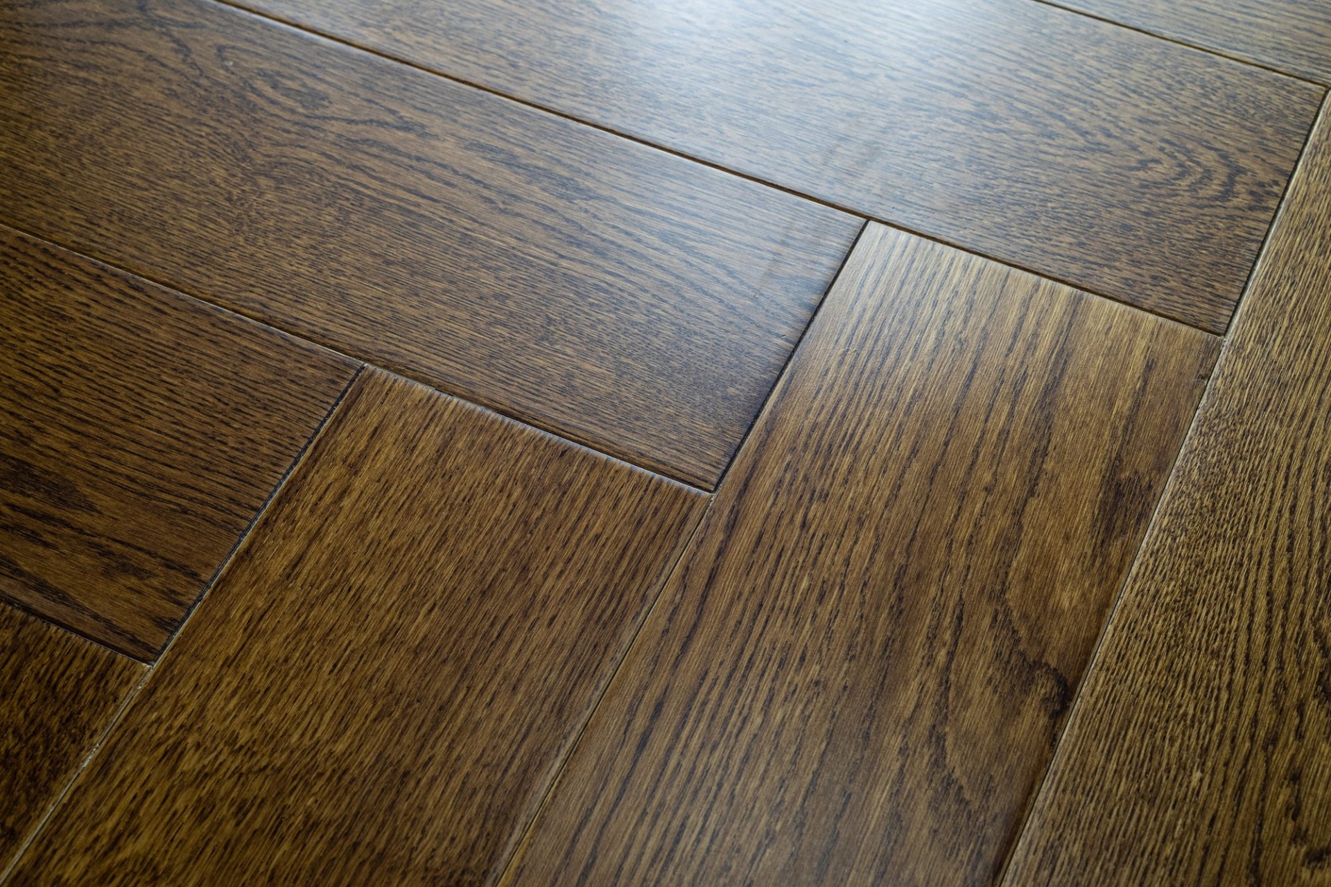 Инженерный паркет «Damy Floor» Ореховый (укладка елочкой) — купить в Барнауле